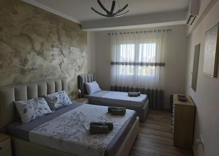 Tůma Family Golem (Tirana)
